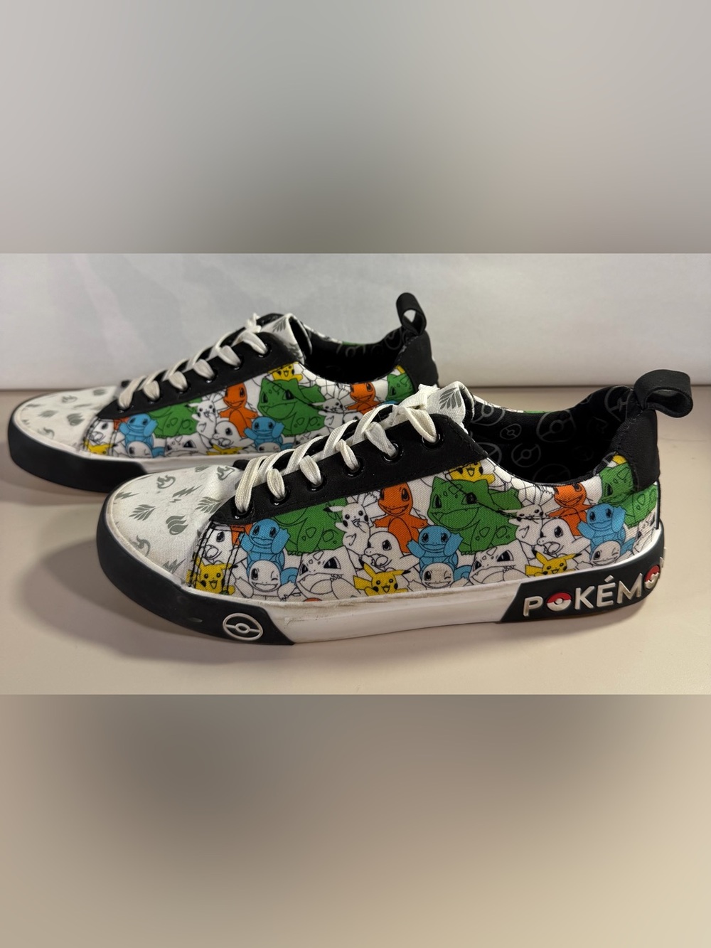 Pokemon Shoes Mens 8.5 Ground Up Low Top Sneakers Canvas Pikachu & Friends - Picture 3 of 8